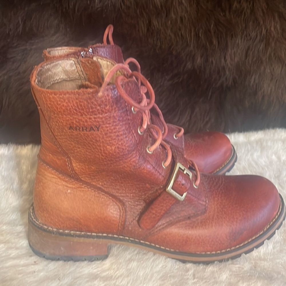 Array boots 8.5 (5220) - Picture 4 of 11